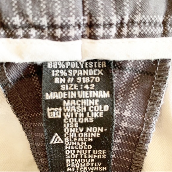 Pebble Beach Performance Grey Plaid Shorts | 42 - Picture 5 of 5